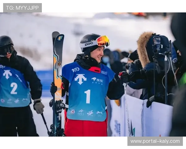 崇礼站世界杯赛道调试完成，运动员适应训练启动