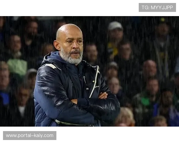 欧冠球迷文化观察：捷克主场见证枪手远征军“报纸抗议”